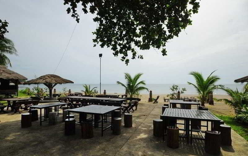 Alongkot Beach Resort Khanom Exterior photo